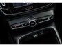 Volvo XC40 T3 Momentum Pro Aut | Navigatie | Trekhaak | Cruise Control Adaptief | BLIS | Achteruitrijcamera | Parkeersensoren