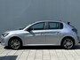 Peugeot 208 BWJ 12-2022 | 1.2 75PK Active Pack | ELEK. AIRCO | NAVI | CARPLAY | LICHTMETAAL | PDC | CRUISE |