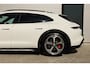 Porsche Taycan Cross Turismo 4S 93 kWh Pano Luchtvering Bose Adaptief