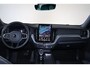 Volvo XC60 T8 Recharge AWD Plus Black Edition - Panorama/schuifdak - IntelliSafe Assist & Surround - 360º Camera - Harman/Kardon audio - Adaptieve LED koplampen - Verwarmde voorstoelen, stuur & achterbank - Parkeersensoren voor & achter - Elektr. bedienb. voorstoelen met geheugen - Head up display - Draadloze tel. lader - Inklapbare trekhaak - 21' LMV