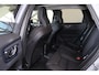 Volvo XC60 T6 Recharge AWD Plus Dark - Panorama/schuifdak - IntelliSafe Assist & Surround - 360º Camera - Harman/Kardon audio - Verwarmde voorstoelen, stuur & achterbank - Parkeersensoren voor & achter - Elektr. bedienb. voorstoelen met geheugen - Head up display - Extra getint glas - Inklapbare trekhaak - 19' LMV
