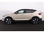 Volvo EC40 Performance Ultra 82 kWh - Panoramadak - IntelliSafe Assist & Surround - 360º Camera - Harman/Kardon audio - Verwarmde voorstoelen, stuur & achterbank - Parkeersensoren voor & achter - Elektr. bedienb. voorstoelen met geheugen links - Draadloze tel. lader - Warmtepomp - Extra getint glas - Elektr. inklapbare trekhaak - 19' LMV