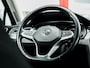 Volkswagen Passat Variant 1.5 TSI Comfort Business | Trekhaak | LED Koplampen | Keyless | Navigatie | Draadloze Telefoonlader | Parkeersensoren | Climate Control | Adaptieve Cruise Control | Metallic Lak | Lichtmetalen Velgen |