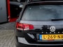 Volkswagen Passat Variant 1.5 TSI Comfort Business | Trekhaak | LED Koplampen | Keyless | Navigatie | Draadloze Telefoonlader | Parkeersensoren | Climate Control | Adaptieve Cruise Control | Metallic Lak | Lichtmetalen Velgen |