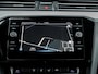 Volkswagen Passat Variant 1.5 TSI Comfort Business | Trekhaak | LED Koplampen | Keyless | Navigatie | Draadloze Telefoonlader | Parkeersensoren | Climate Control | Adaptieve Cruise Control | Metallic Lak | Lichtmetalen Velgen |