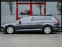 Volkswagen Passat Variant 1.5 TSI Comfort Business | Trekhaak | LED Koplampen | Keyless | Navigatie | Draadloze Telefoonlader | Parkeersensoren | Climate Control | Adaptieve Cruise Control | Metallic Lak | Lichtmetalen Velgen |