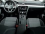 Volkswagen Passat Variant 1.5 TSI Comfort Business | Trekhaak | LED Koplampen | Keyless | Navigatie | Draadloze Telefoonlader | Parkeersensoren | Climate Control | Adaptieve Cruise Control | Metallic Lak | Lichtmetalen Velgen |