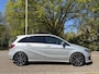 Mercedes-Benz B-klasse 180 AMG Line | 49.000KM !! | Trekhaak | Led | Navi | Leder |