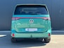 Volkswagen ID. Buzz Pro Bulli 86 kWh LWB 7p. | 7 Persoons | Glazen dak | Trekhaak | IQ-Light | Camera | Voorraad