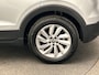 Volkswagen T-Cross 1.0 TSI Life | Carplay | Trekhaak | Climate-control | Adaptive-cruise | Lichtmetaal