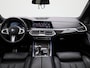 BMW X5 xDrive45e High Executive | Elektr. bed. achterklep | Climate Control / ECC | Open dak schuif/kantel | Licht metalen velgen 20 inch | Trekhaak inklapbaar | Cruise control Adaptive | Navigatie | Lederen bekleding | Elektrisch verst. stoelen | Stoelverwarming | LED koplampen | Park Distance Control voor en achter | Achteruitrijcamera | Dakrailing |