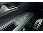 Peugeot 3008 1.6 HYbrid 225 GT Trekhaak | Panoramadak | ledeeren bekleding | Stoelverwarming + massage stoelen | Black Pack