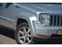 Jeep Cherokee 2.8 CRD Limited Nette auto leren bekleding trekhaak elekt verstelbare stoelen stoelverwarming airco 2675 geremd trekgewicht.