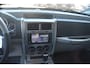 Jeep Cherokee 2.8 CRD Limited Nette auto leren bekleding trekhaak elekt verstelbare stoelen stoelverwarming airco 2675 geremd trekgewicht.