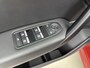 Renault Captur 1.0 TCe 90Pk Evolution | Climate Control | Cruise Control | Groot scherm Navigatie via Apple Carplay/Android Auto | Parkeersensoren Achter incl. Camera | Bluetooth | Achterbank Verschuifbaar |
