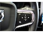 Volvo XC40 Recharge P8 AWD 300kW/408pk Aut. R-Design ADAPT.CRUISE + EL.TREKHAAK + WARMTEPOMP + 360 CAMERA + BLIS + PILOT ASSIST + GOOGLE DASHBOARD + LANE ASSIST + LEER/ALCANTARA + STOEL-&STUURVERWARMING + PARKSENSOREN V&A + 19" LM-VELGEN!!
