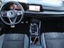 Volkswagen Golf 1.5 TSI 131 pk R-Line | Achteruitrij Camera  | Navigatie | App Connect |  Stoel + Stuurverwarming | LED Matrix | ACC |