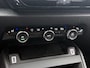 Citroën E-C4X Ë-C4 X Shine 50 kWh | Automaat | Dode hoek detectie | Lederen bekleding | Camera | Parkeersensoren | LED | Head-up display | Apple carplay | Android auto | Stoelverwarming |