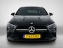 Mercedes-Benz CLA Shooting Brake 180 Luxury Line Trekhaak | Ledkoplampen | Parkeerpakket met achteruitrijcamera | Stoelverwarming. Inclusief 24 maanden Mercedes-Benz Certified garantie voor Europa.