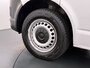 Volkswagen Transporter 2.0TDI L2H1 150pk 3-Persoons Trekhaak Airco Cruise-Control Pdc EURO 6 Comfort Betonplex Vloer Inbouwkasten Wandbetimmering 2.500 kg Trekvermogen