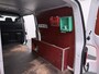 Volkswagen Transporter 2.0TDI L2H1 150pk 3-Persoons Trekhaak Airco Cruise-Control Pdc EURO 6 Comfort Betonplex Vloer Inbouwkasten Wandbetimmering 2.500 kg Trekvermogen