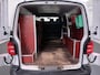 Volkswagen Transporter 2.0TDI L2H1 150pk Ecc Trekhaak Cruise-Control Verwarmde-Voorruit EURO6 Kasten-bouw Betonplex Comfortline Elektr. Ramen Centr.Vergrendeling Automatische Verlichting 2.500 kg trekvermogen