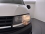 Volkswagen Transporter 2.0TDI L2H1 150pk 3-Persoons Trekhaak Airco Cruise-Control Pdc EURO 6 Comfort Betonplex Vloer Inbouwkasten Wandbetimmering 2.500 kg Trekvermogen