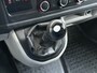 Volkswagen Transporter 2.0TDI L2H1 150pk 3-Persoons Trekhaak Airco Cruise-Control Pdc EURO 6 Comfort Betonplex Vloer Inbouwkasten Wandbetimmering 2.500 kg Trekvermogen