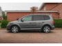 Volkswagen Cross Touran 1.4 TSI 170 PK Aut. Pano Trekhaak Clima Cruise Xenon Camera 17''