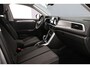 Volkswagen T-Roc Life Edition 1.5 TSI 150pk DSG Automaat Adaptive cruise control, Achteruitrijcamera, LED koplampen, App connect, Parkeersensoren, Airco, DAB, Radio