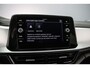 Volkswagen T-Roc Life Edition 1.5 TSI 150pk DSG Automaat Adaptive cruise control, Achteruitrijcamera, LED koplampen, App connect, Parkeersensoren, Airco, DAB, Radio