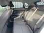 Hyundai Kona 1.6 GDI HEV 141pk DCT Comfort Smart I Stoel/Stuurverwarming I CarPlay/Android Auto I Parkeersenoren Voor & Achter I Camera