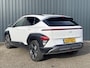 Hyundai Kona 1.6 GDI HEV 141pk DCT Comfort Smart I Stoel/Stuurverwarming I CarPlay/Android Auto I Parkeersenoren Voor & Achter I Camera
