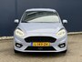 Ford Fiesta 1.0 EcoBoost 125pk HYBRID ST-Line | Xenon | 17 inch | Parkeerhulp | Climate control | Stuur/Stoelverwarming | Android auto/Carplay | Lage kmstand!