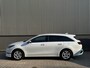 Kia Ceed Sportswagon Sw 1.0 T-GDi 100pk DynamicPlusLine | Cruise Control | Navigatie | Stoelverwarming | Stuurverwarming | Camera Achter | Parkeersensoren Voor & Achter |