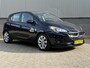 Opel Corsa 1.4 90PK I Favourite I Navigatie I Parkeerhulp