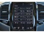 Volvo XC90 T8 Recharge AWD Ultimate Bright - Luchtvering - Panoramisch schuif-/kanteldak - Intellisafe Assist/Surround - Bowers & Wilkins Audio - 360º Camera - Head-up Display - Nappaleder - Stoelmassage - Stoelverwarming / -ventilatie - Gelaagde zijruiten - 22' LMV