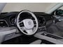 Volvo XC90 T8 Recharge AWD Ultimate Bright - Luchtvering - Panoramisch schuif-/kanteldak - Intellisafe Assist/Surround - Bowers & Wilkins Audio - 360º Camera - Head-up Display - Nappaleder - Stoelmassage - Stoelverwarming / -ventilatie - Gelaagde zijruiten - 22' LMV