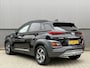 Hyundai Kona GDI 141pk HEV 2WD Fashion | Head-Up Display | All-Season Banden | Adaptive Cruise Control | Camera Achter | Navigatie | KRELL Premium Audiosysteem |