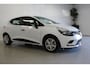 Renault Clio 0.9 TCe Life | NL-AUTO+N.A.P! | AIRCO | CRUISE | MEDIA/TEL | DAB | ZÉÉR-ZUINIG | CPV |