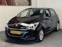 Peugeot 208 1.2 PURETECH ACTIVE NAVIGATIE CRUISE CONTROL AIRCO BLUETOOTH TELEFOON APPLE CARPLAY/ANDROID AFN. TREKHAAK 15"LICHTMETALEN VELGEN ZEER MOOI !!