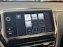 Peugeot 208 1.2 PURETECH ACTIVE NAVIGATIE CRUISE CONTROL AIRCO BLUETOOTH TELEFOON APPLE CARPLAY/ANDROID AFN. TREKHAAK 15"LICHTMETALEN VELGEN ZEER MOOI !!
