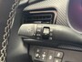 Kia Stonic 1.0 T-GDi MHEV GT-PLUSLINE AUTOMAAT NAVIGATIE ADAPTIVE CRUISE CONTROL CLIMATE CONTROL GLAZEN SCHUIF/KANTELDAK BLUETOOTH TELEFOON DODEHOEKSENSOREN ACHTERUITRIJCAMERA KEYLESS GO TREKHAAK ZEER MOOI !!