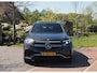 Mercedes-Benz EQC 400 4MATIC Business Solution AMG 80 kWh | Schuifdak | Trekhaak | Head-Up Display | Burmester | 360 Camera | NL-Auto |