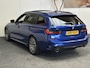 BMW 3-Serie TOURING 330E XDRIVE 4X4 PHEV HIGH EXECUTIVE M PAKKET LEDER/ALCANTARA NAVIGATIE CRUISE CONTROL PANORAMA SCHUIF/KANTELDAK APPLE CARPLAY/ANDROID KEYLESS GO UITKLAPBARE TREKHAAK PDC ZEER MOOI !!