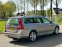 Volvo V70 2.0 D3 Summum /Xenon/Pano/Trekhaak/