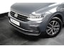 Volkswagen Tiguan 1.4 TSI 245 pk eHybrid Business+ 6-DSG | Wegklapbare trekhaak | Achteruitrijcamera | Stoel/stuur verwarming |