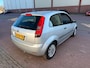 Ford Fiesta 1.4-16V Ghia |NIEUW APK|ELEKTR PAKKET|RIJD SCHAKELT GOED|