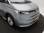 Volkswagen Multivan 1.4 eHybrid 218 Pk Automaat L2H1 Style 7 Persoons | Panorama dak | Trekhaak | Stoelverwarming | Camera | CarPlay | Navigatie | 17 Inch | 19.071 Km !!