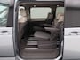Volkswagen Multivan 1.4 eHybrid 218 Pk Automaat L2H1 Style 7 Persoons | Panorama dak | Trekhaak | Stoelverwarming | Camera | CarPlay | Navigatie | 17 Inch | 19.071 Km !!